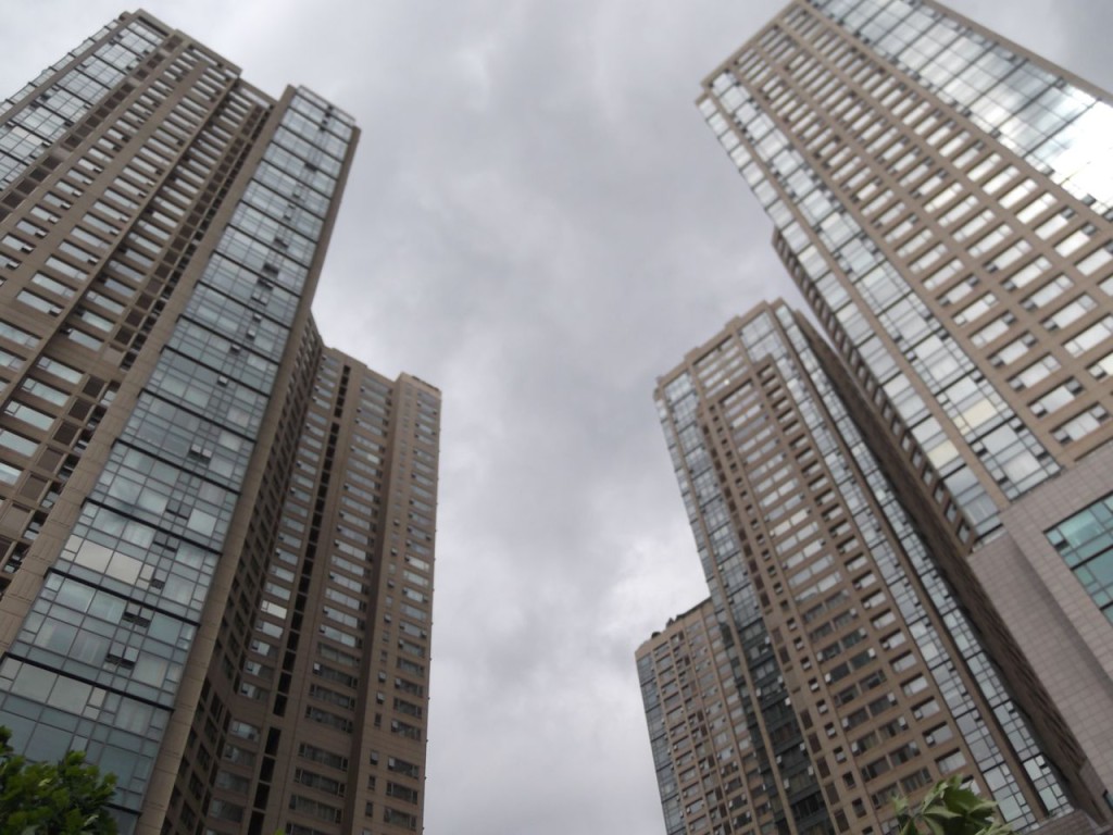 Buildings surrounding Lotte World 